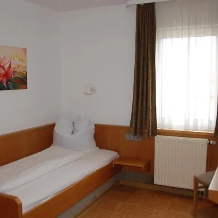 Hotel-restaurant Zum Goldenen Hahnen *