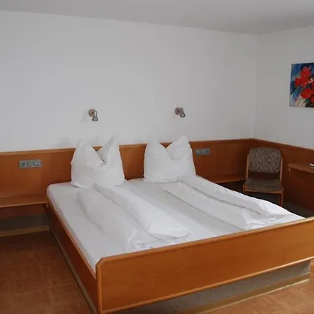 Hotel-restaurant Zum Goldenen Hahnen